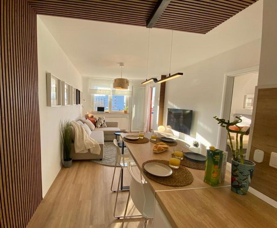 Delux Apartment La Arena With Private Garage Zagreb Exterior foto